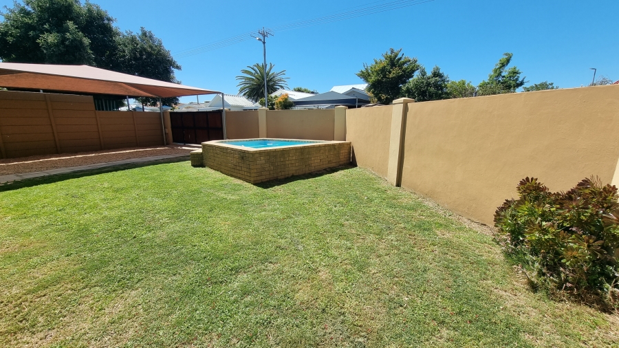 6 Bedroom Property for Sale in Lochnerhof Western Cape
